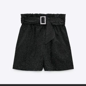NWT ZARA PAPERBAG SHORTS